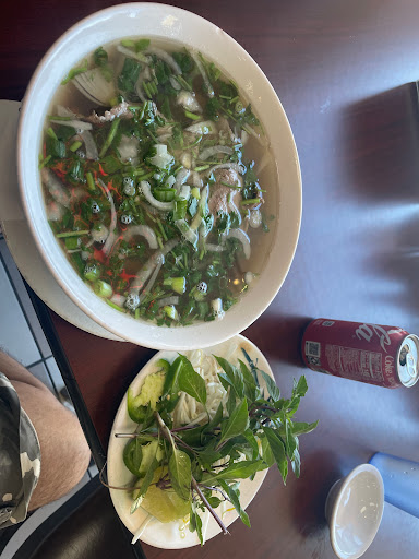 Huong Lan Sandwiches 5 & Beef Noodle image