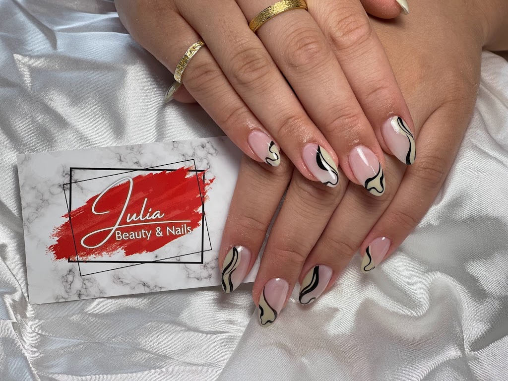 Julia Nails