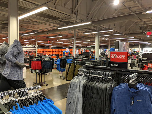 Sporting Goods Store «Nike Factory Store», reviews and photos, 1600 Saratoga Ave #213, San Jose, CA 95129, USA