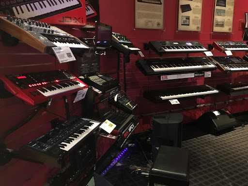 Guitar Center image