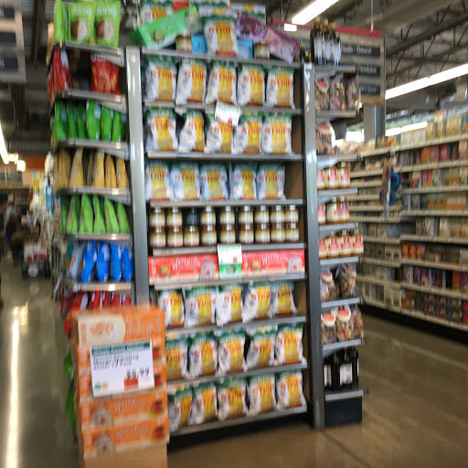 Grocery Store «Whole Foods Market», reviews and photos, 427 Walnut St, Lynnfield, MA 01940, USA