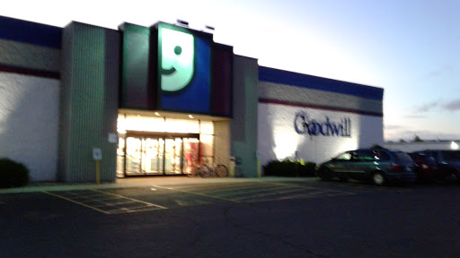 Thrift Store «Rice Lake Goodwill Retail & Training Center», reviews and photos