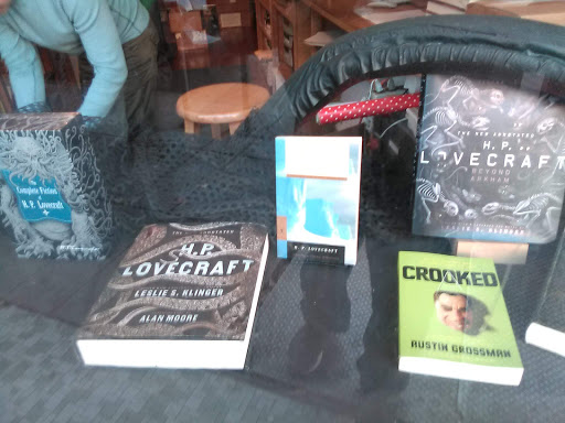 Book Store «Borderlands Books», reviews and photos, 866 Valencia St, San Francisco, CA 94110, USA