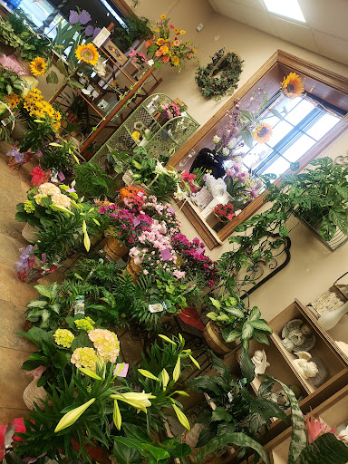 Florist «Everything Floral», reviews and photos, 543 E Main St, East Dundee, IL 60118, USA