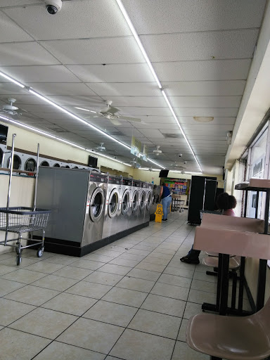 Laundry «Coin Laundry», reviews and photos, 1901 W Vine St, Kissimmee, FL 34741, USA