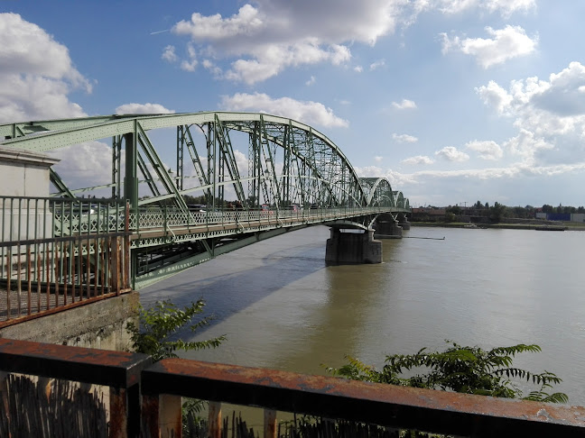 Hozzászólások és értékelések az Vasmacska Étterem és Panzió-ról