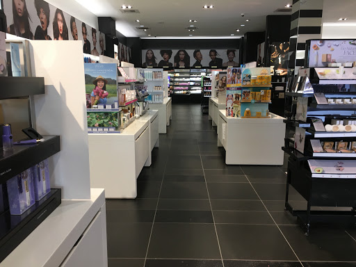 Shopping Mall «Tacoma Mall», reviews and photos, 4502 S Steele St, Tacoma, WA 98409, USA