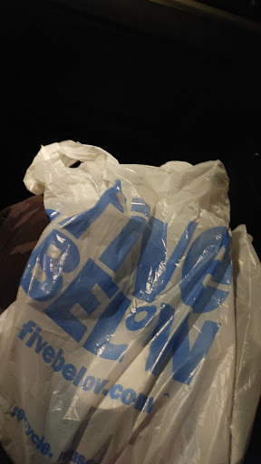 Variety Store «Five Below», reviews and photos, 54 THF Blvd, Chesterfield, MO 63005, USA