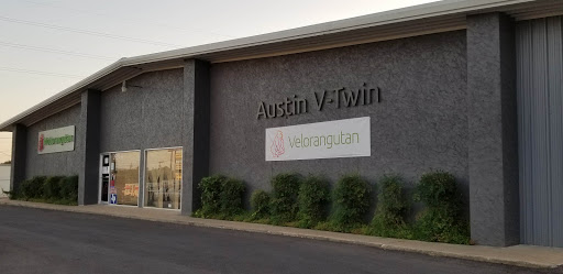 Motorangutan, 3924 Woodbury Dr #A, Austin, TX 78704, USA, 