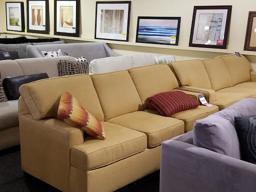 Furniture Rental Service «CORT Furniture Rental & Clearance Center», reviews and photos, 11711 Parklawn Dr, Rockville, MD 20852, USA