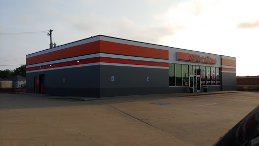 Auto Parts Store «AutoZone», reviews and photos, 8764 95th St, Hickory Hills, IL 60457, USA