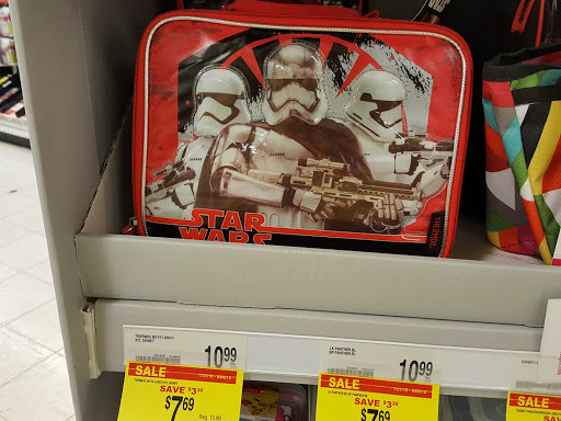 Office Supply Store «Office Depot», reviews and photos, 511 E Roosevelt Rd, Lombard, IL 60148, USA