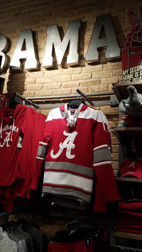 Book Store «University of Alabama Supply Store», reviews and photos, 751 Campus Dr W, Tuscaloosa, AL 35401, USA