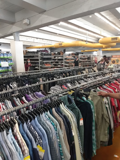 Thrift Store «Goodwill Store», reviews and photos, 23740 El Toro Rd e, Lake Forest, CA 92630, USA