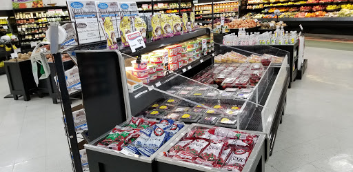 Grocery Store «Apples Grocery Store», reviews and photos, 4100 Ivanhoe Ave, Sheffield Lake, OH 44054, USA