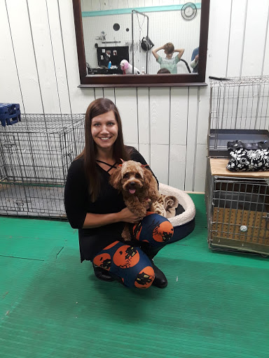 Pet Groomer «Ufuri Pet Salon», reviews and photos, 235 Huron Ave, Port Huron, MI 48060, USA