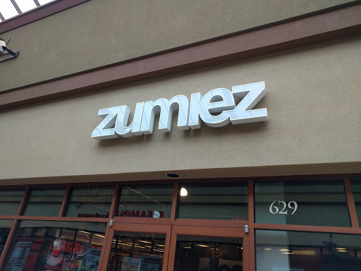 Clothing Store «Zumiez», reviews and photos, 1001 N Arney Rd #629, Woodburn, OR 97071, USA