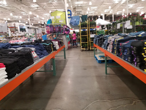 Warehouse store «Costco Wholesale», reviews and photos, 251 Front Royal Pike, Winchester, VA 22602, USA