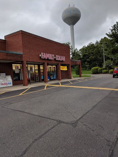 FAMILY DOLLAR, 4915 Richmond Tappahannock Hwy, Aylett, VA 23009, USA, 