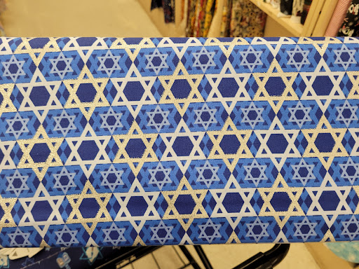 Shopping Mall «Vacaville Commons Shopping Center», reviews and photos, 2098 Harbison Dr, Vacaville, CA 95687, USA