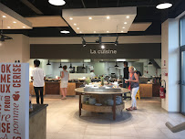 Atmosphère du Restaurant Les Comptoirs d'Alice et Jules à Saint-Nazaire - n°17