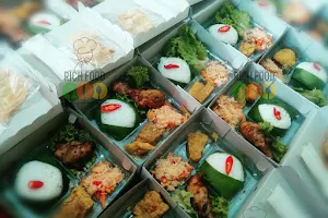 Rich food ( seblak suroboyo) image