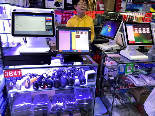 Computer shops electronic equipment in Shenzhen