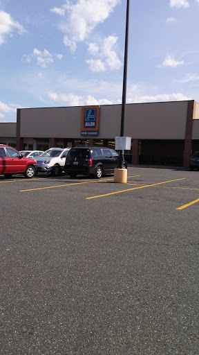 Supermarket «ALDI», reviews and photos, 2317 North Point Blvd, Dundalk, MD 21222, USA