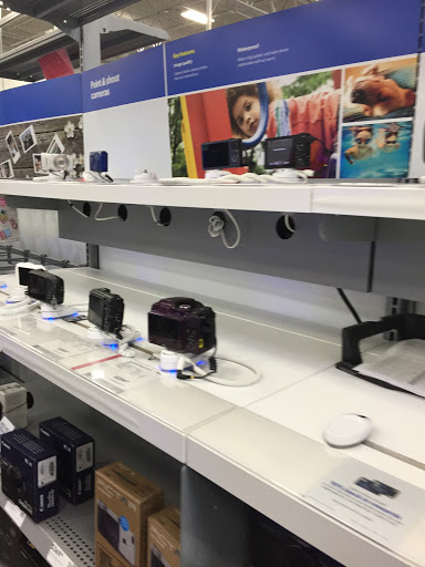 Electronics Store «Best Buy», reviews and photos, 4650 1st Ave NE, Cedar Rapids, IA 52402, USA