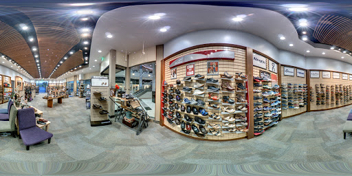 Shoe Store «Shoe Mill», reviews and photos, 9609 SW Washington Square Rd, Portland, OR 97223, USA