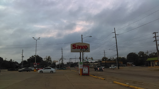 Grocery Store «Save-A-Lot», reviews and photos, 300 W 84th St, Shreveport, LA 71106, USA