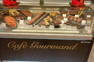 Café Gourmand by Csokoládé Akadémia image