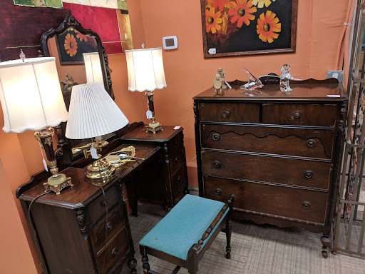Consignment Shop «The Furniture Guy Consignment», reviews and photos, 12431 Greenwood Ave N, Seattle, WA 98177, USA