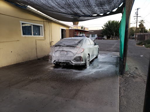 %100 Hand Wash Car Wash en Bakersfield