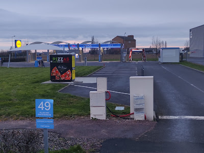 Distributeur de pizzas à Villers-Bocage