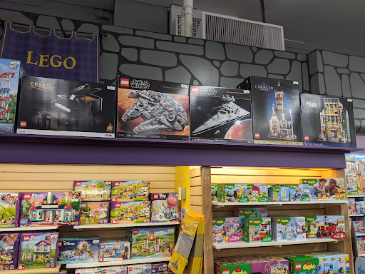 Toy Store «King Arthurs Court Toys», reviews and photos, 3040 Madison Rd, Cincinnati, OH 45209, USA