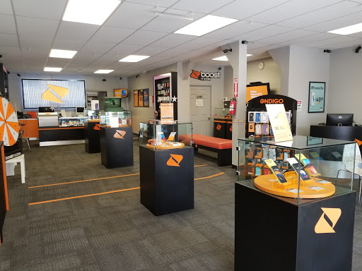 Cell Phone Store «GRECKO CONNEXION (BOOST MOBILE STORE)», reviews and photos, 3757 E 1st St, Los Angeles, CA 90063, USA