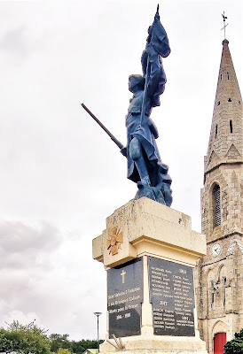 Monument aux morts à Saint-Malo-des-Trois-Fontaines