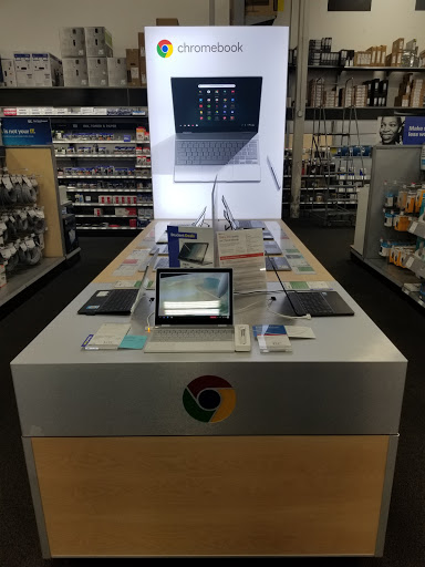 Electronics Store «Best Buy», reviews and photos, 6156 20th St, Vero Beach, FL 32966, USA