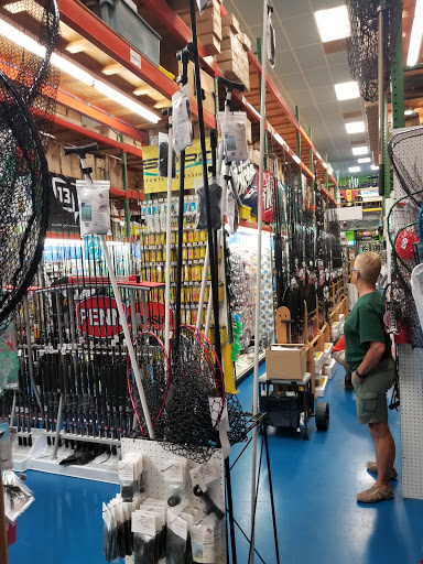 Outdoor Sports Store «Tampa Fishing Outfitters», reviews and photos, 3916 W Osborne Ave, Tampa, FL 33614, USA