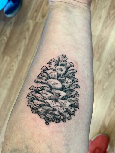 Tattoo Shop «Lombard Street Tattoo», reviews and photos, 8937 N Lombard St, Portland, OR 97203, USA