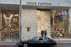 LOUIS VUITTON Beverly Hills Rodeo Drive Men's Store image