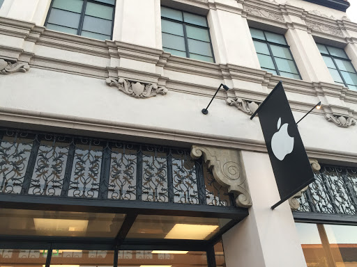 Computer Store «Apple Pasadena», reviews and photos, 54 W Colorado Blvd, Pasadena, CA 91105, USA