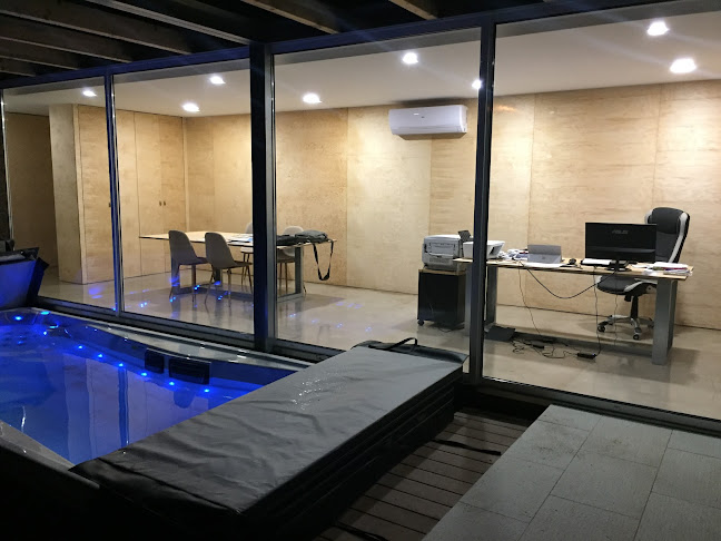 Rotinas Cristalinas Piscinas & Spa´s - Construtora