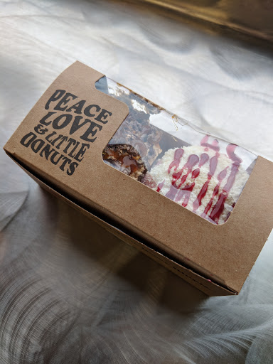 Donut Shop «Peace, Love and Little Donuts of Robinson», reviews and photos, 5994 Steubenville Pike a, McKees Rocks, PA 15136, USA