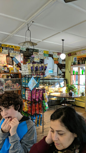 General Store «Allenwood General Store», reviews and photos, 3208 Allenwood Lakewood Rd, Allenwood, NJ 08720, USA