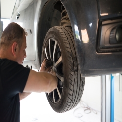 Auto Repair Shop «American Auto Clinic», reviews and photos, 2301 Marsha Sharp Fwy, Lubbock, TX 79415, USA