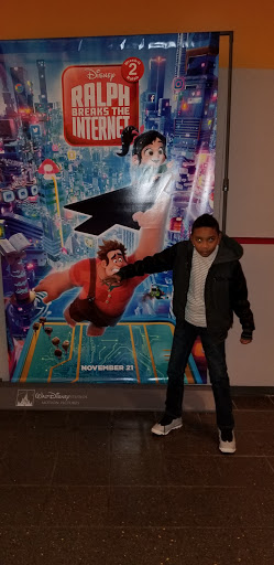 Movie Theater «AMC Loews Woodridge 18», reviews and photos, 10000 Woodward Ave, Woodridge, IL 60517, USA