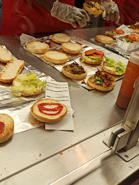 Plats et boissons du Restaurant de hamburgers Five Guys La Défense à Puteaux - n°7