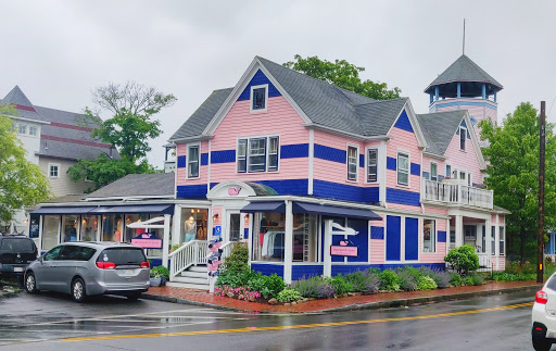 Clothing Store «Vineyard Vines», reviews and photos, 56 Narragansett Ave, Oak Bluffs, MA 02557, USA